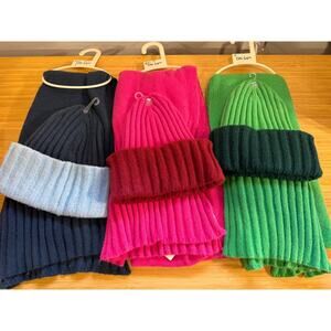 2 PC Super Soft Scarf & Beanie Set New with tags